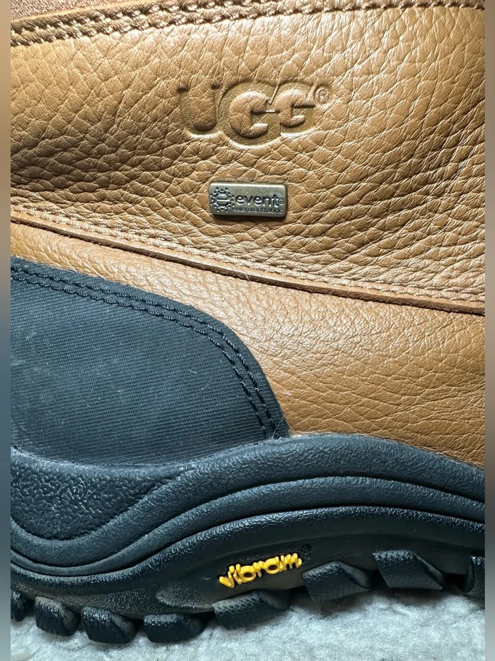 UGG Adirondack Waterproof Winter Boots Leather Wool Lined eVent Vibram Brown 7.5